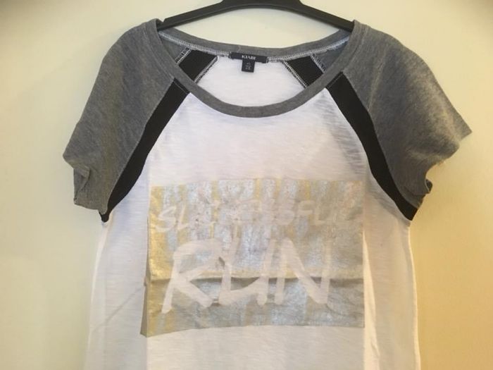 T-shirt sport Kiabi Taille XS (1€50) - photo numéro 2