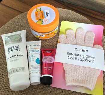 Lot 4 gommages corps + gant exfoliant