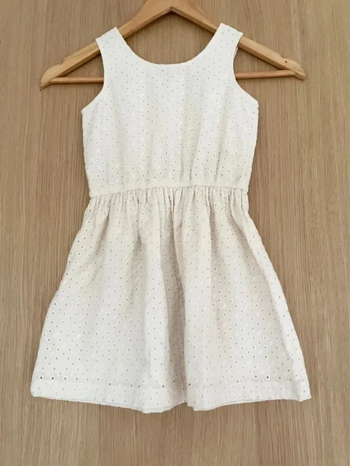 Magnifique robe blanche liewood 4 ans - photo numéro 5