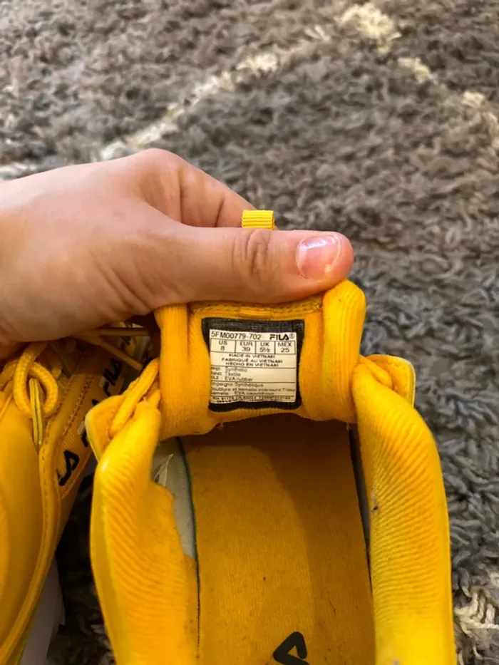 Chaussures Fila jaune - photo numéro 4