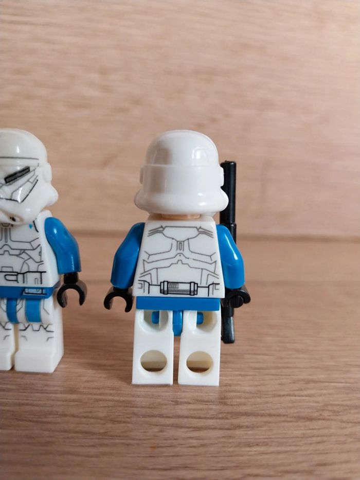 Figurines type lego 2 stormtroopers spécial force commander star wars - photo numéro 3