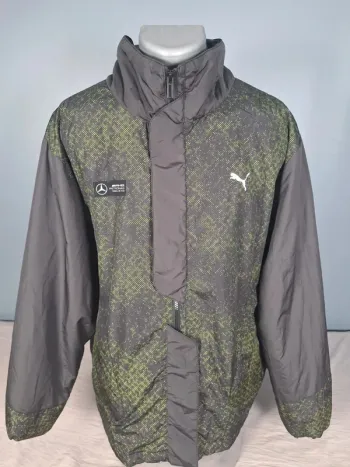 Veste Puma Mercedes AMG Petronas F1 – Édition Équipe avec cagoule intégrée (594)