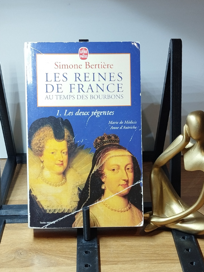 Livre Les reines de France au temps des bourbons de Simone Bertière