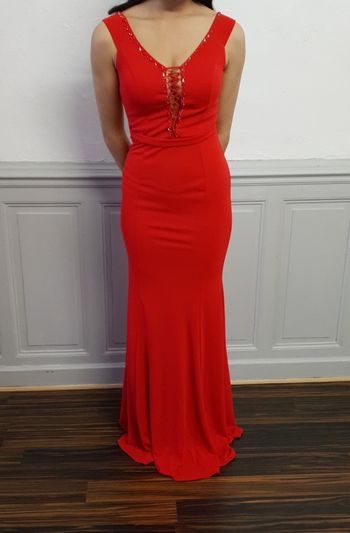 robe longue sirene rouge decollete perlé taille 36 S
