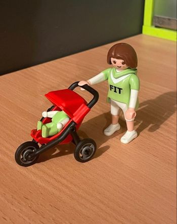 Lot Playmobil Maman avec bébé et poussette n°4697