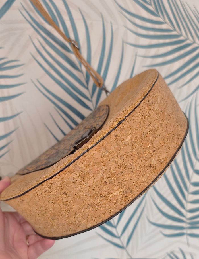 🌺 Sac a main rond bandoulière en liège - Neuf 🌺 - photo numéro 5