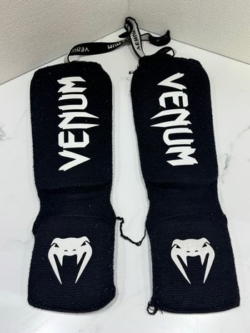 Protège tibia venum