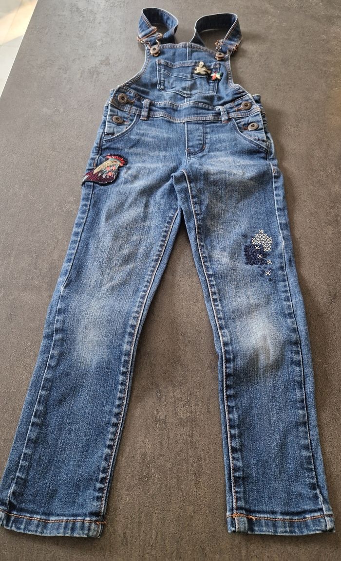 1 salopette jeans 1 t-shirt  4 ans tbe - photo numéro 3