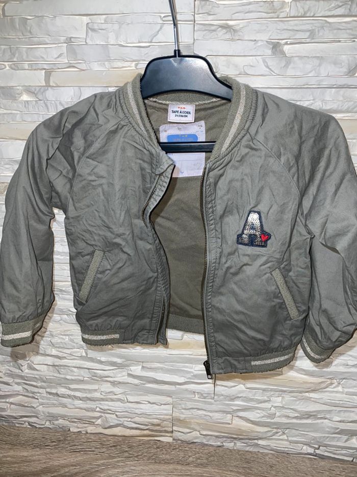 Veste 2 ans tape à l’œil