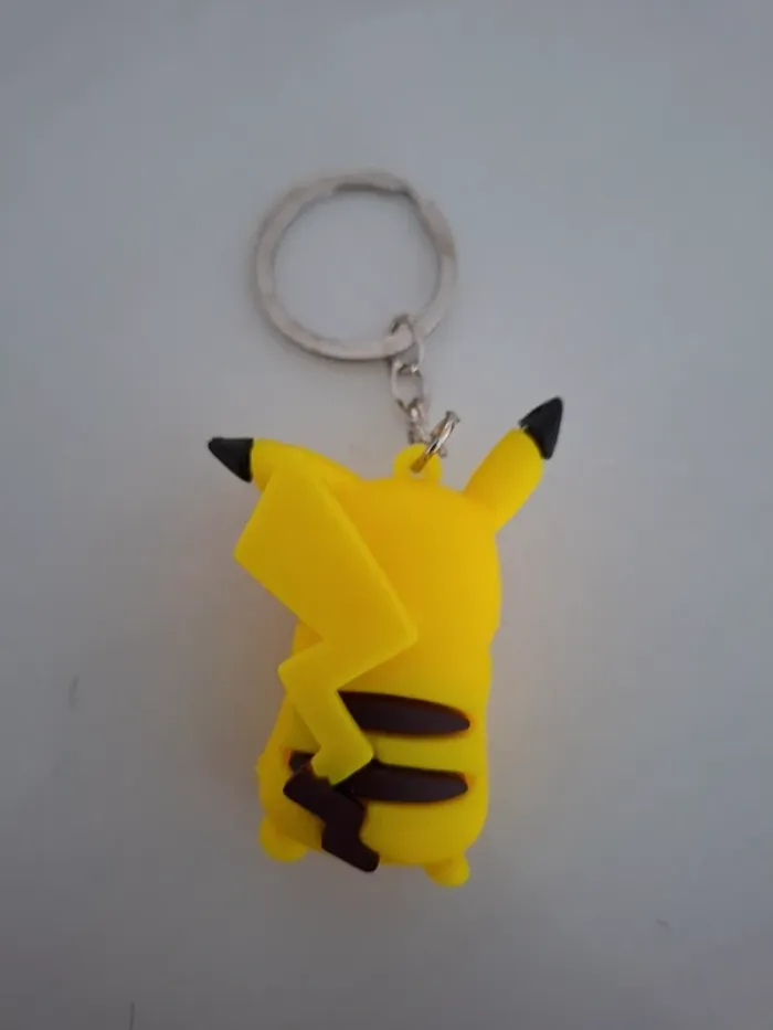 Porte clé Pokémon Pikachu - photo numéro 2