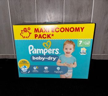 Maxi Pack de 72 Couches Pampers  Baby-Dry Neuf Dans L’emballage Taille: 7