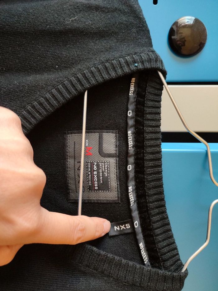 Pull homme noir assez chaud - photo numéro 3