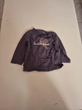 T-shirt à manches longues 6 mois