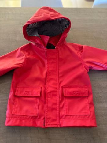 Ciré rouge petit bateau