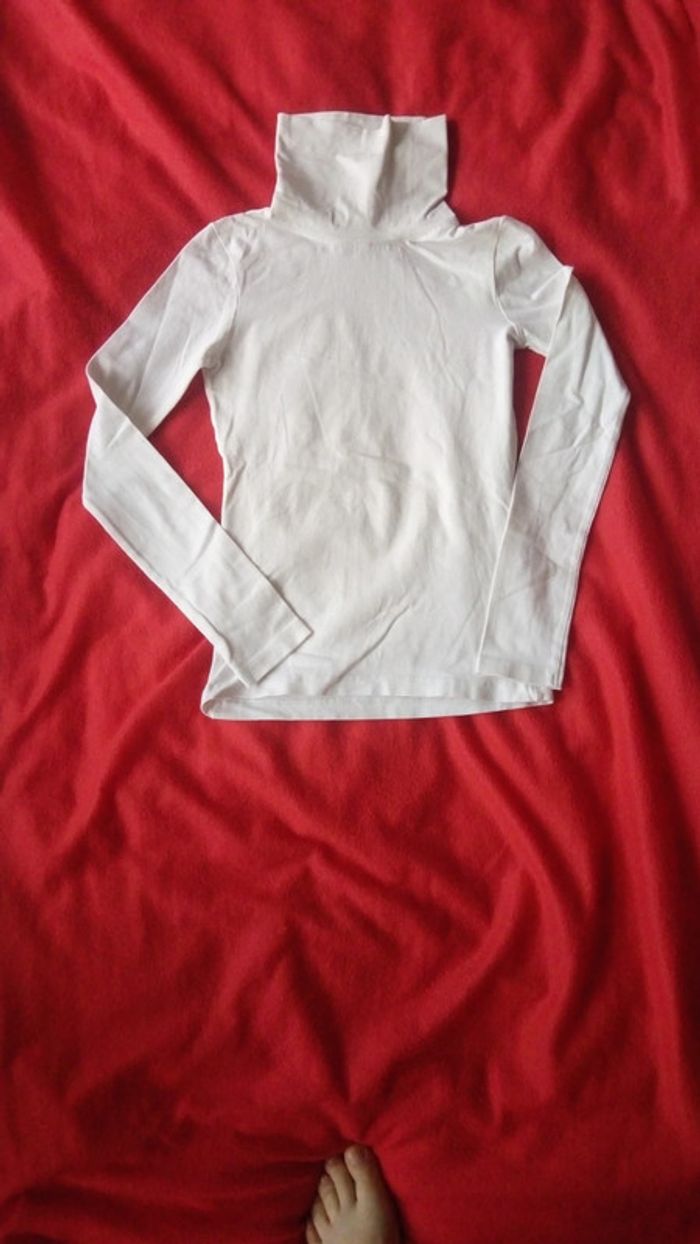 Tee-shirt à col roulé manches longues