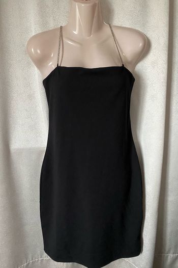 Jolie petite robe noire bretelles strass M H&M