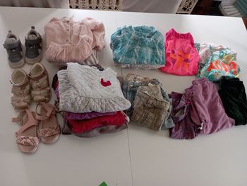 Lot 18 mois fille