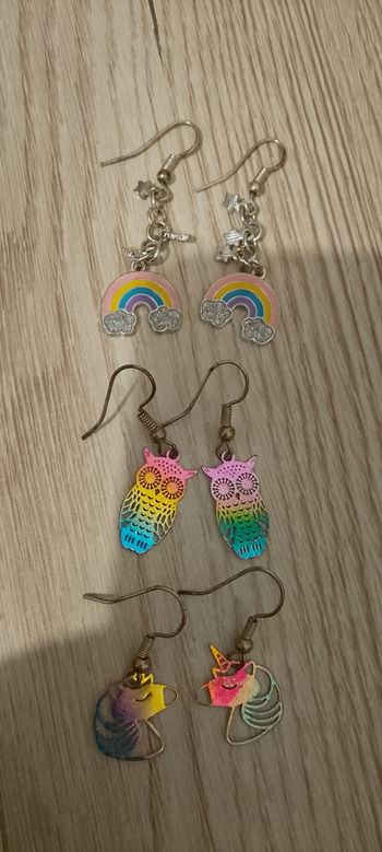Lot boucles d'oreilles enfants