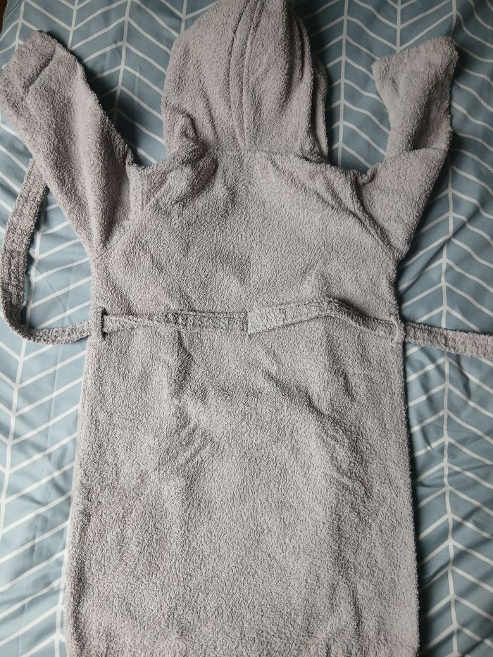 Peignoir gris 5-6 ans - photo numéro 5