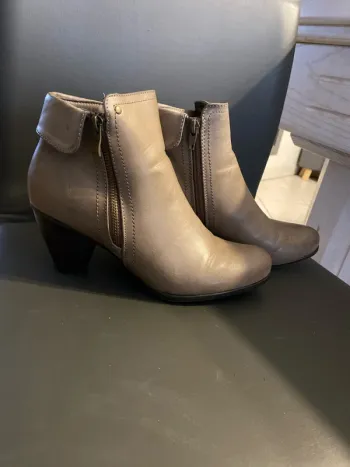 superbe bottine marron Grands Boulevards taille 39