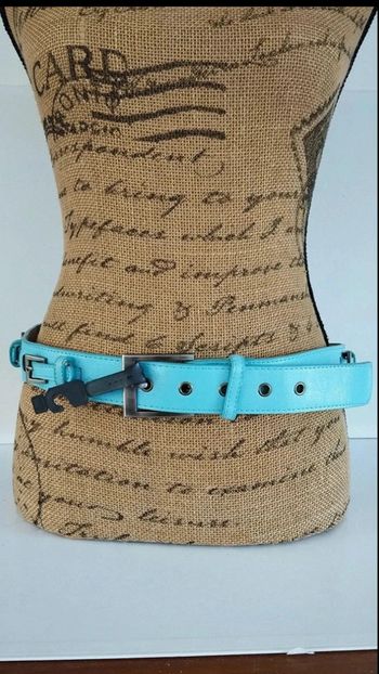 Ceinture bleu effet multi boucles 90 cm
