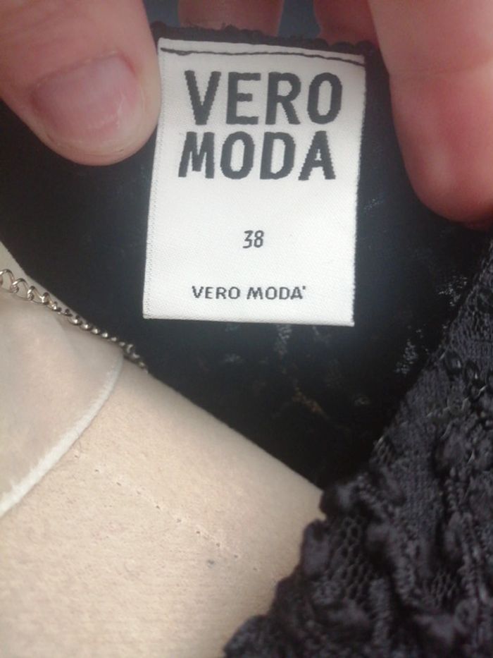 Magnifique blouse sans manche Broderie et sequin - photo numéro 6