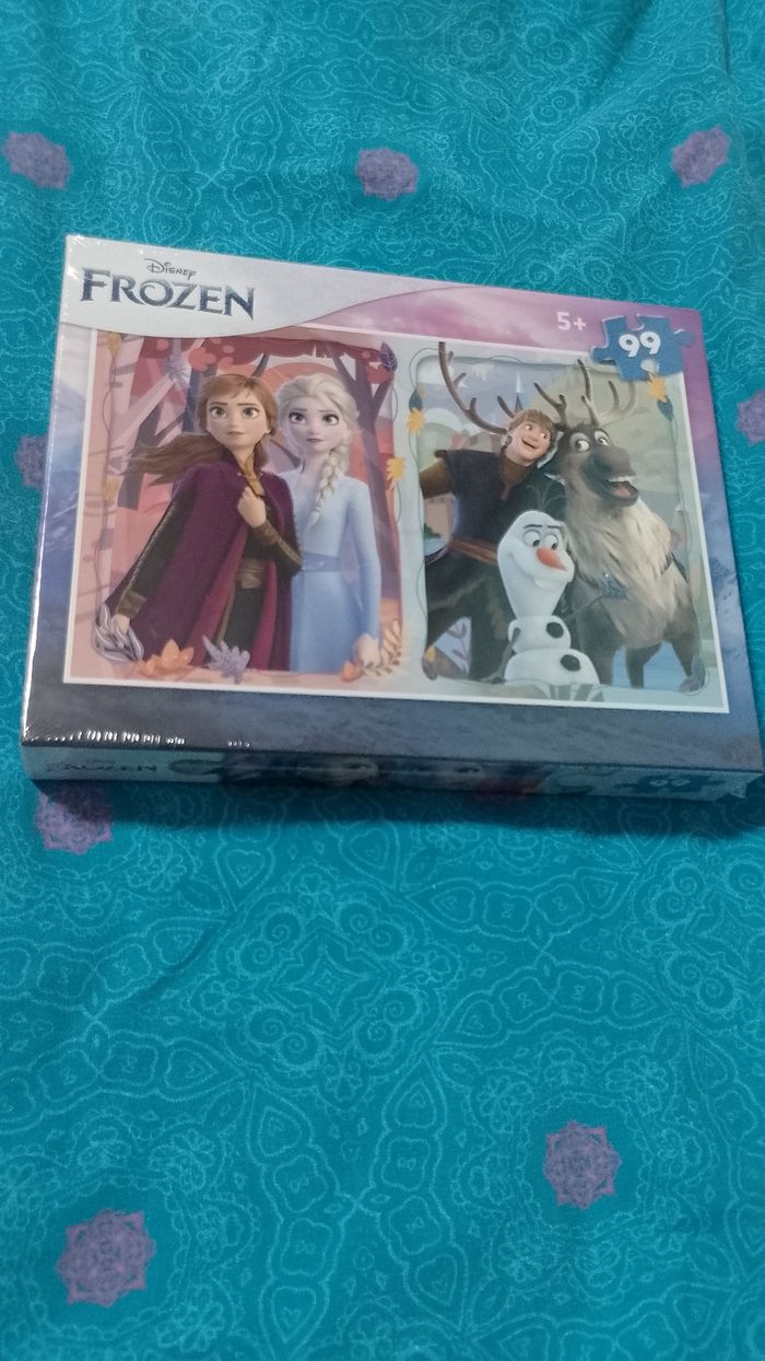 Puzzle neuf reine des neiges Disney Frozen - photo numéro 1