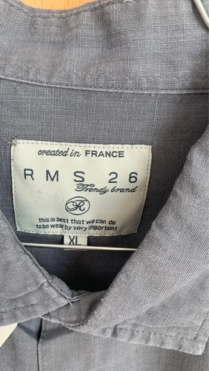 Chemise en lin gris clair