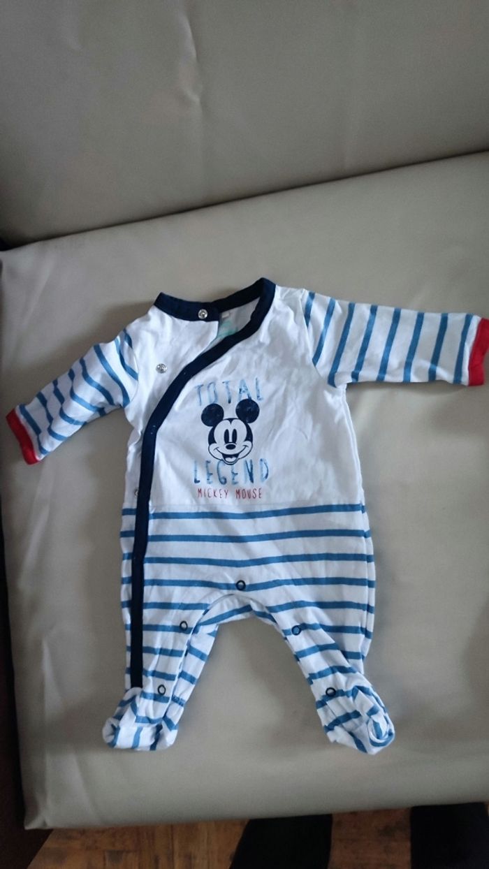 Lot de 3 pyjamas - photo numéro 2