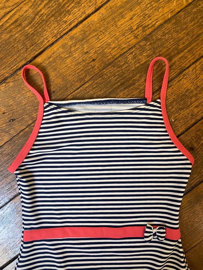 Maillot de bain Vertbaudet Taille 6 ans - photo numéro 8