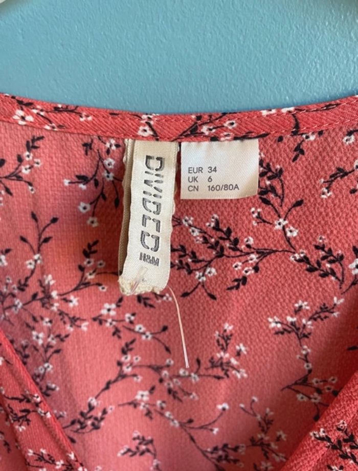 Petite robe d’été casuals avec fleurs de cerisiers - photo numéro 3