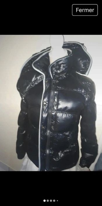 Manteau doudoune à capuche
It Hippie taille S (taille grand)