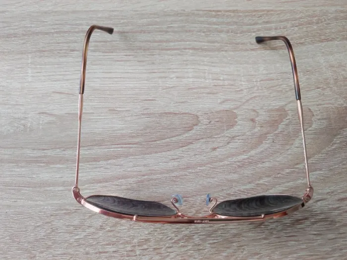 Lunette solaire ray-ban rose gold - photo numéro 2