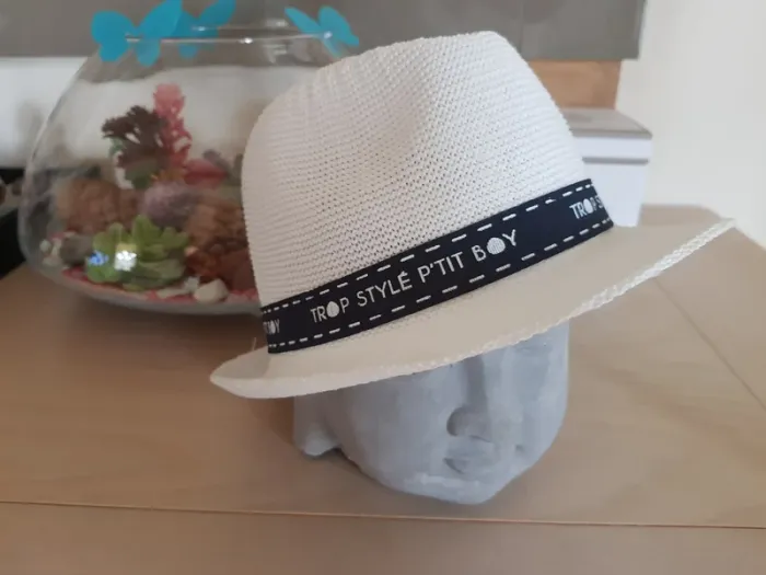 Chapeau bébé 47