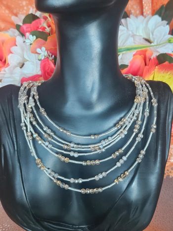 Collier avec ses rangs de perles, ikita, acier inoxydable