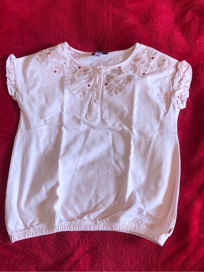 T-shirt rose pâle