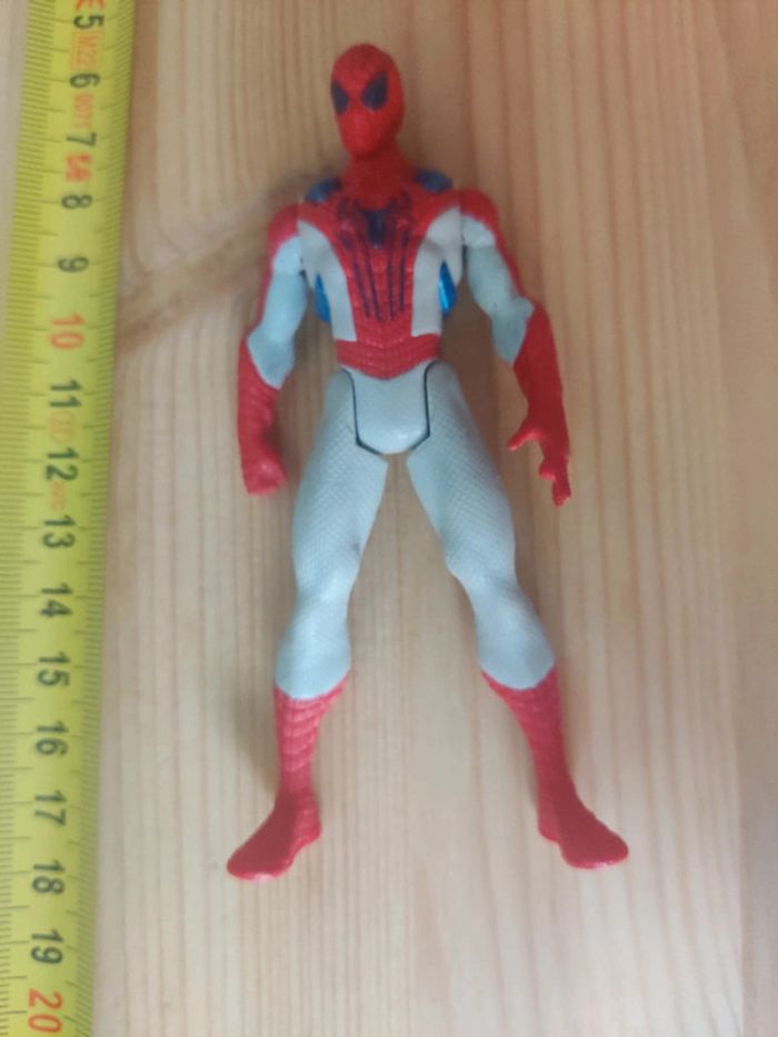 Figurine spiderman 2
