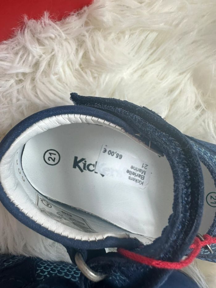 Paire de chaussures Kickers taille 21 - photo numéro 5