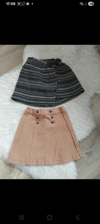 Lots de 4 jupes orc 5 ans 