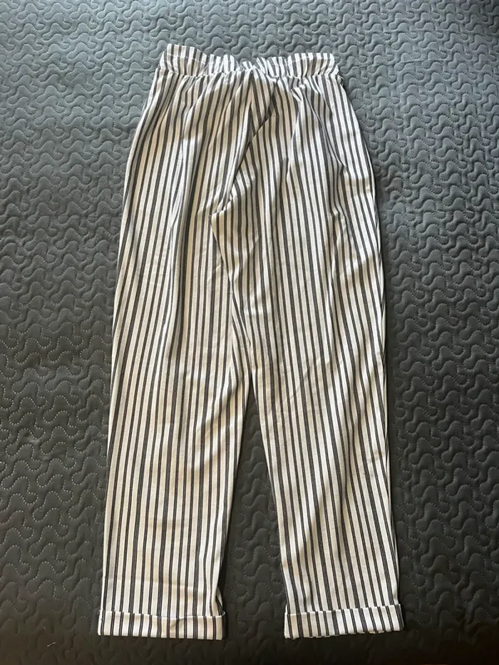 pantalons fluide jennyfer taille M - photo numéro 2