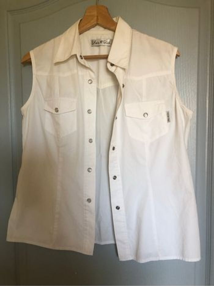 Chemise sans manche