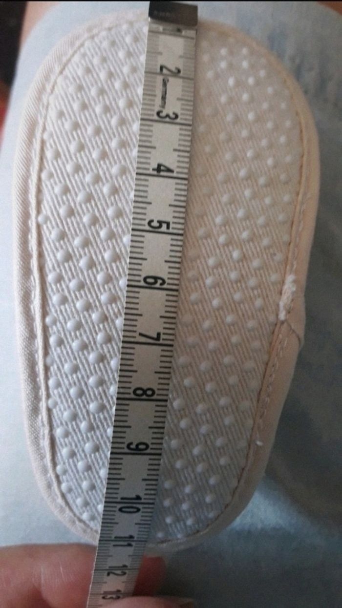 Sandales bébé taille 12 - photo numéro 3