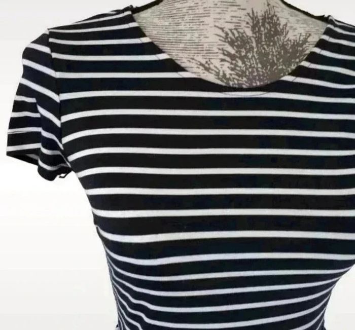 Joli haut moulant XS - photo numéro 2