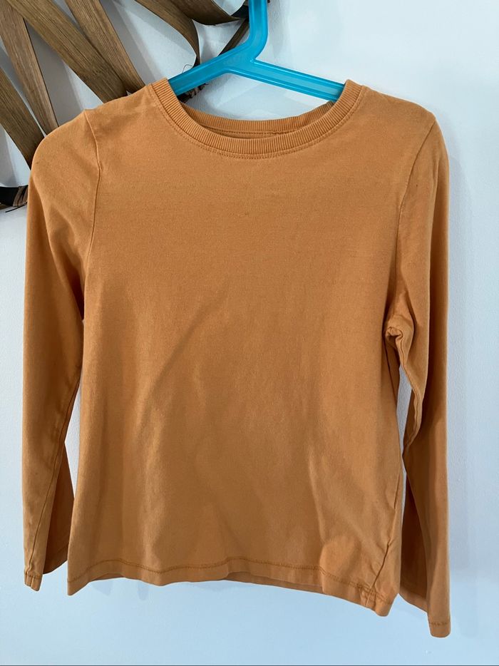 T-shirt manches longues moutarde garçon 8 ans Kiabi - photo numéro 2