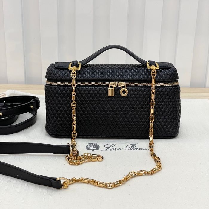 Gucci    Loro Piana Extra Bag