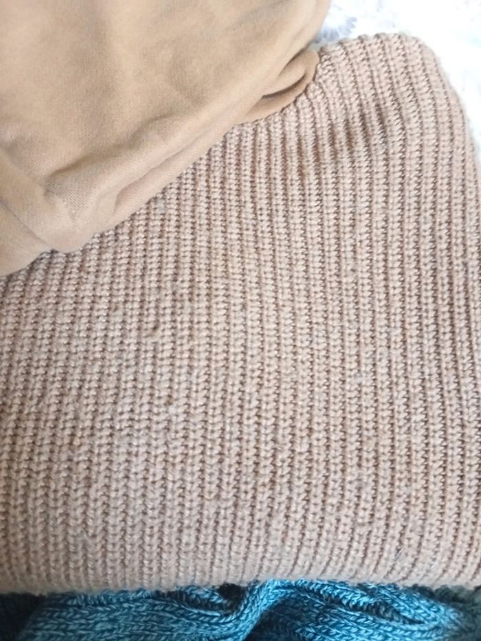 Pull Kiabi 10 ans camel - photo numéro 3