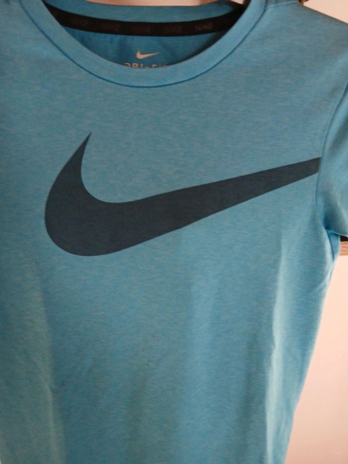 Haut nike 8_10 ans - photo numéro 2