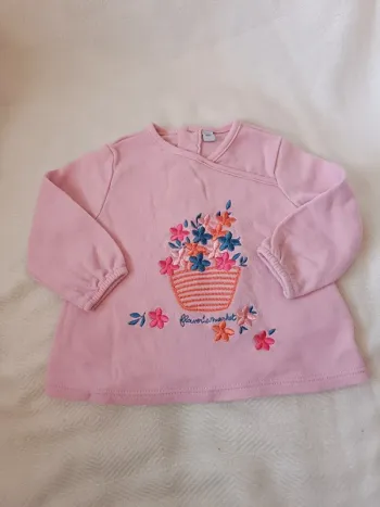 🎀 jolie petit pull rose motif fleur taille 6 mois 🎀