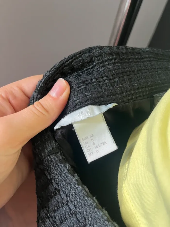Jupe trapèze noire H&M 38 - photo numéro 4