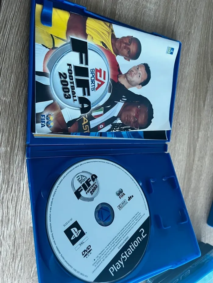 Jeu vidéo ps2 PlayStation fifa 2003 - photo numéro 3